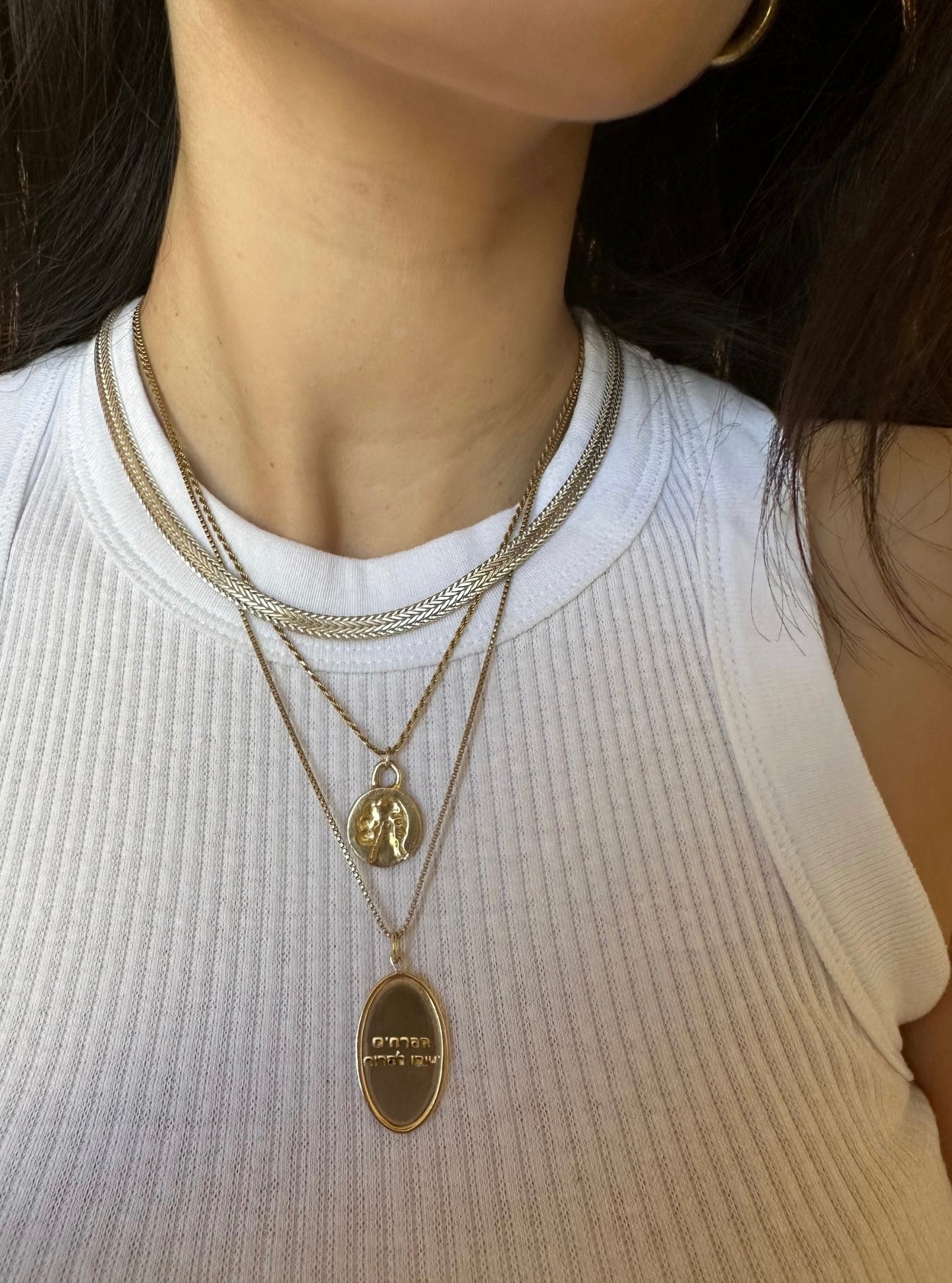 שרשרת חריטה אישית זהב לבן 18k