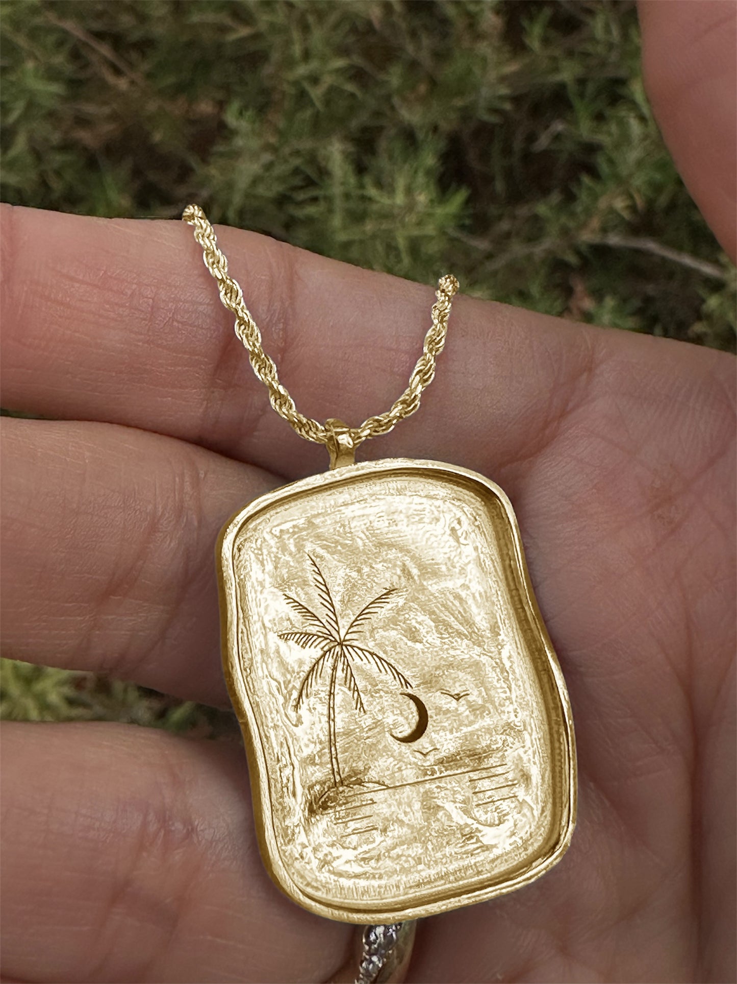 שרשרת חריטה אישית זהב לבן 18k