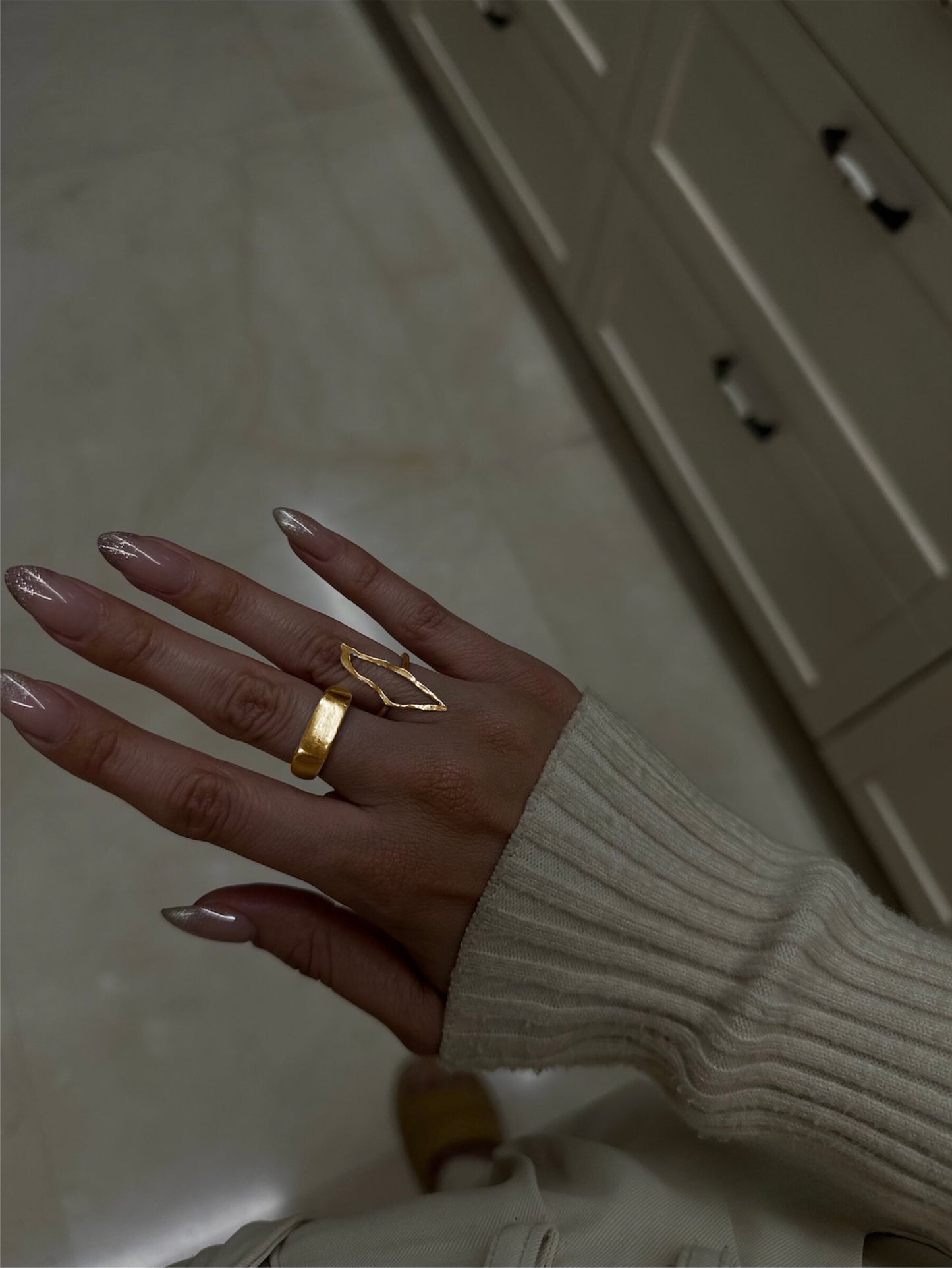 HOMELAND ring gold