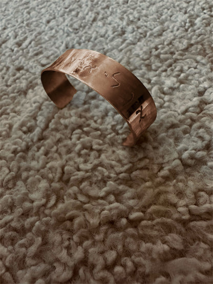 צמיד חריטה אישית קשיח לארג׳ רוזגולד