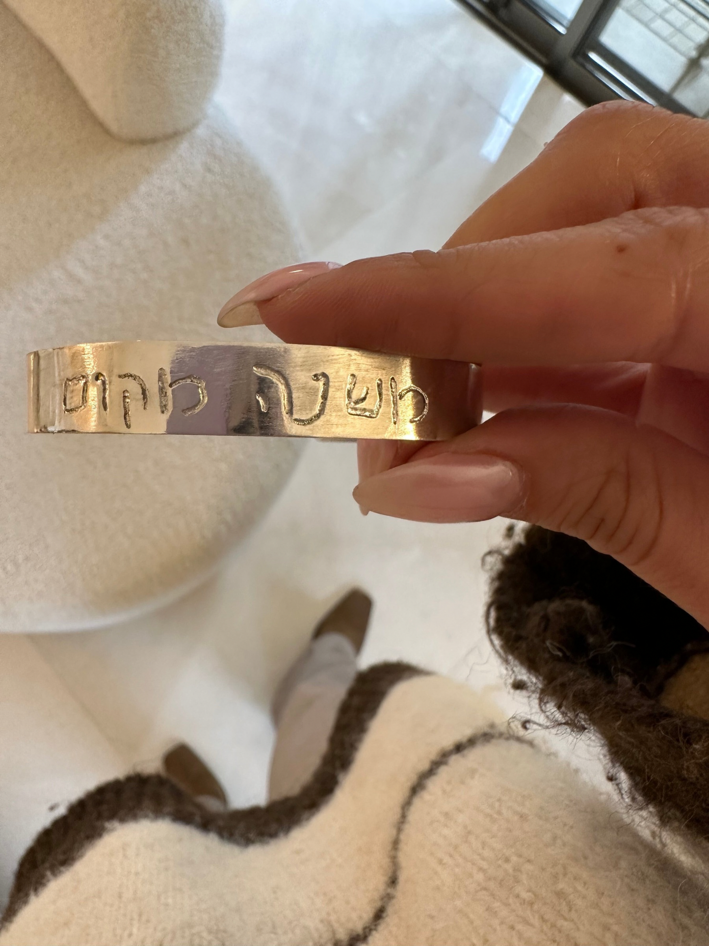 צמיד חריטה אישית קשיח לארג׳ פלטינום