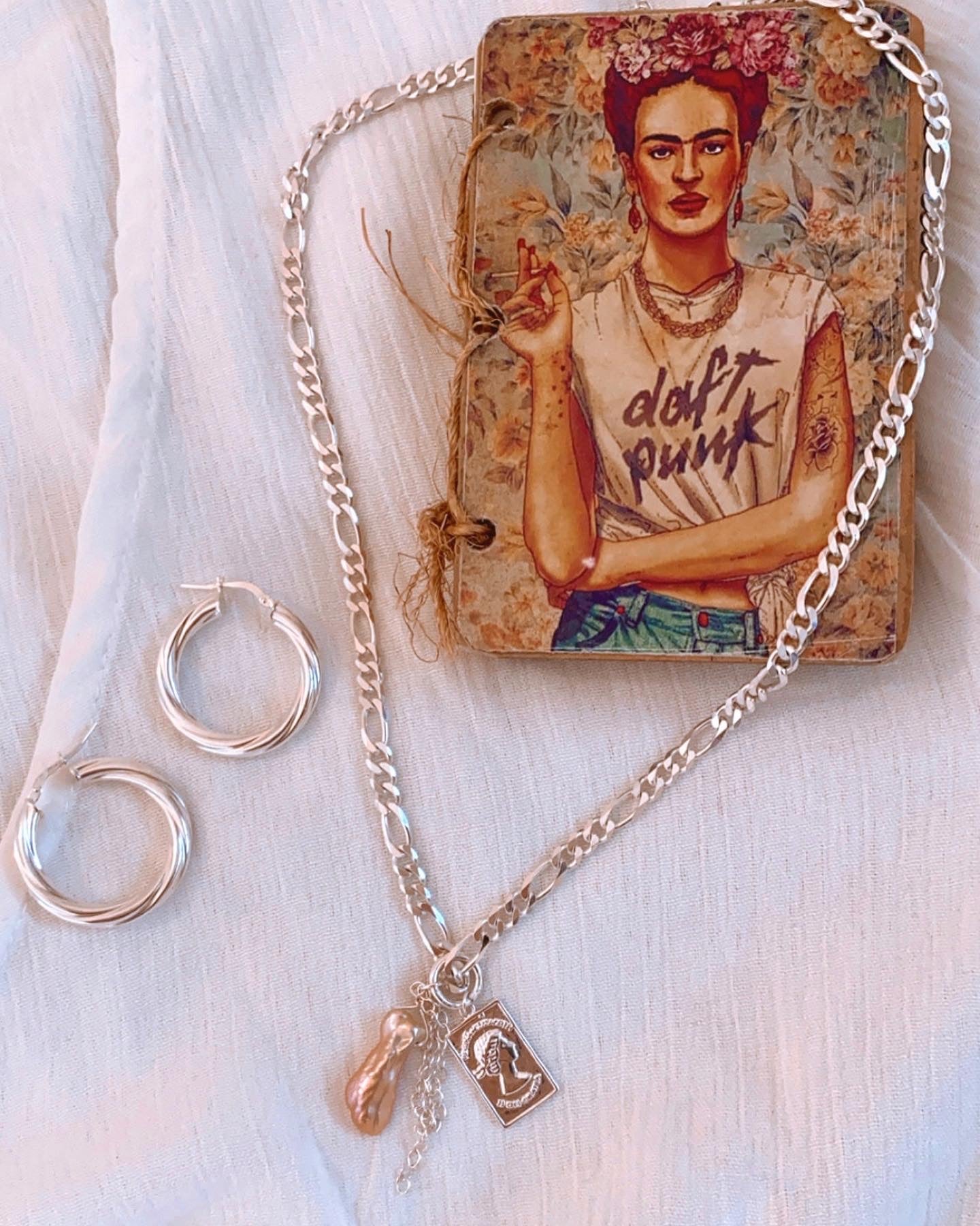 LOLA earrings silver