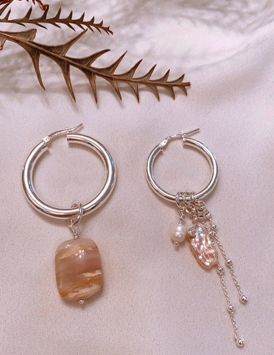 REINA HITANA SINGLE silver