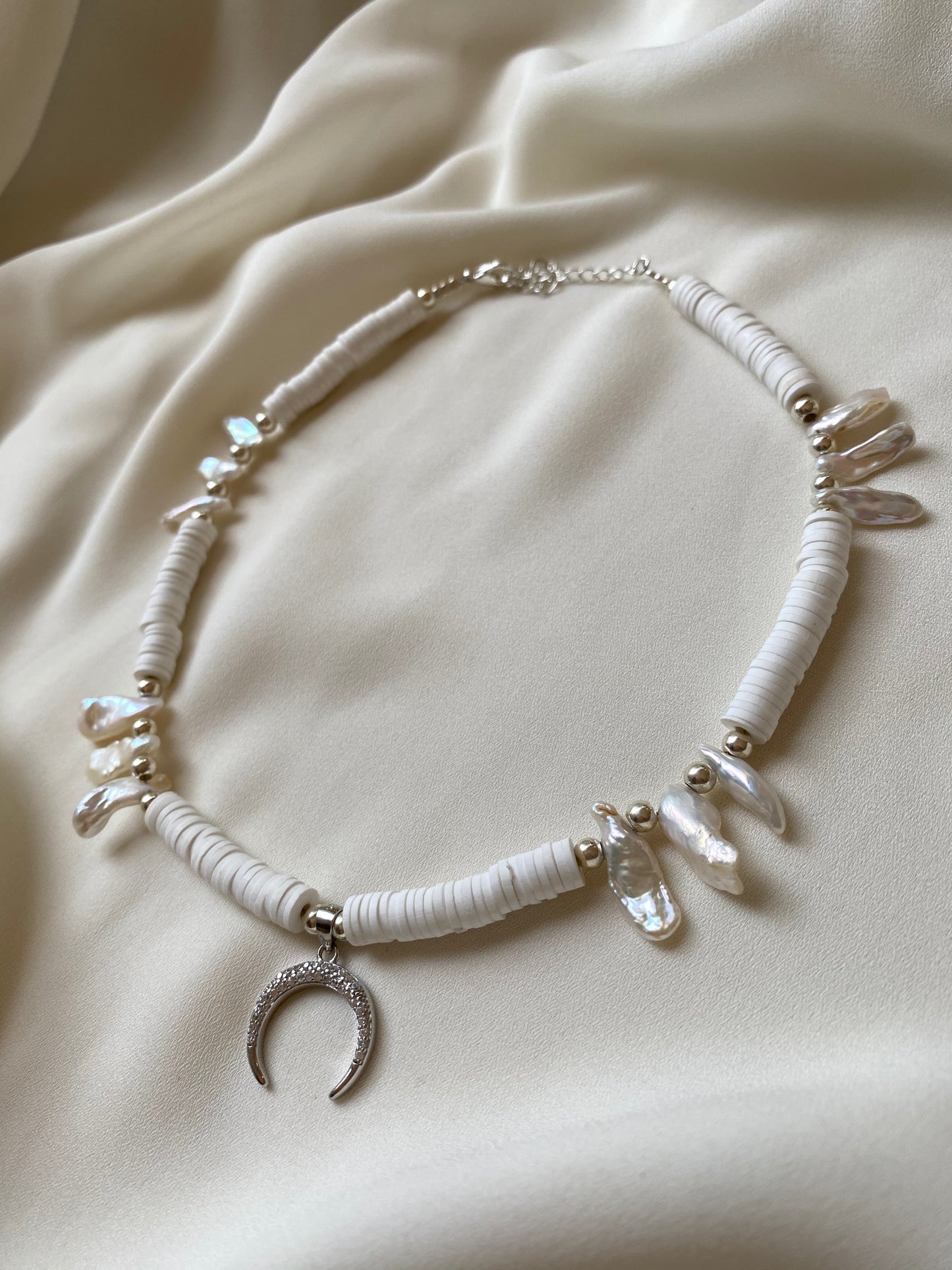 TAKE ME TO THE MOON necklace silver