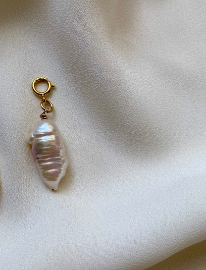 BOHO BAROK PEARL charm gold