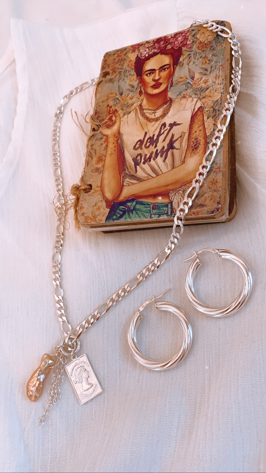 LOLA earrings silver