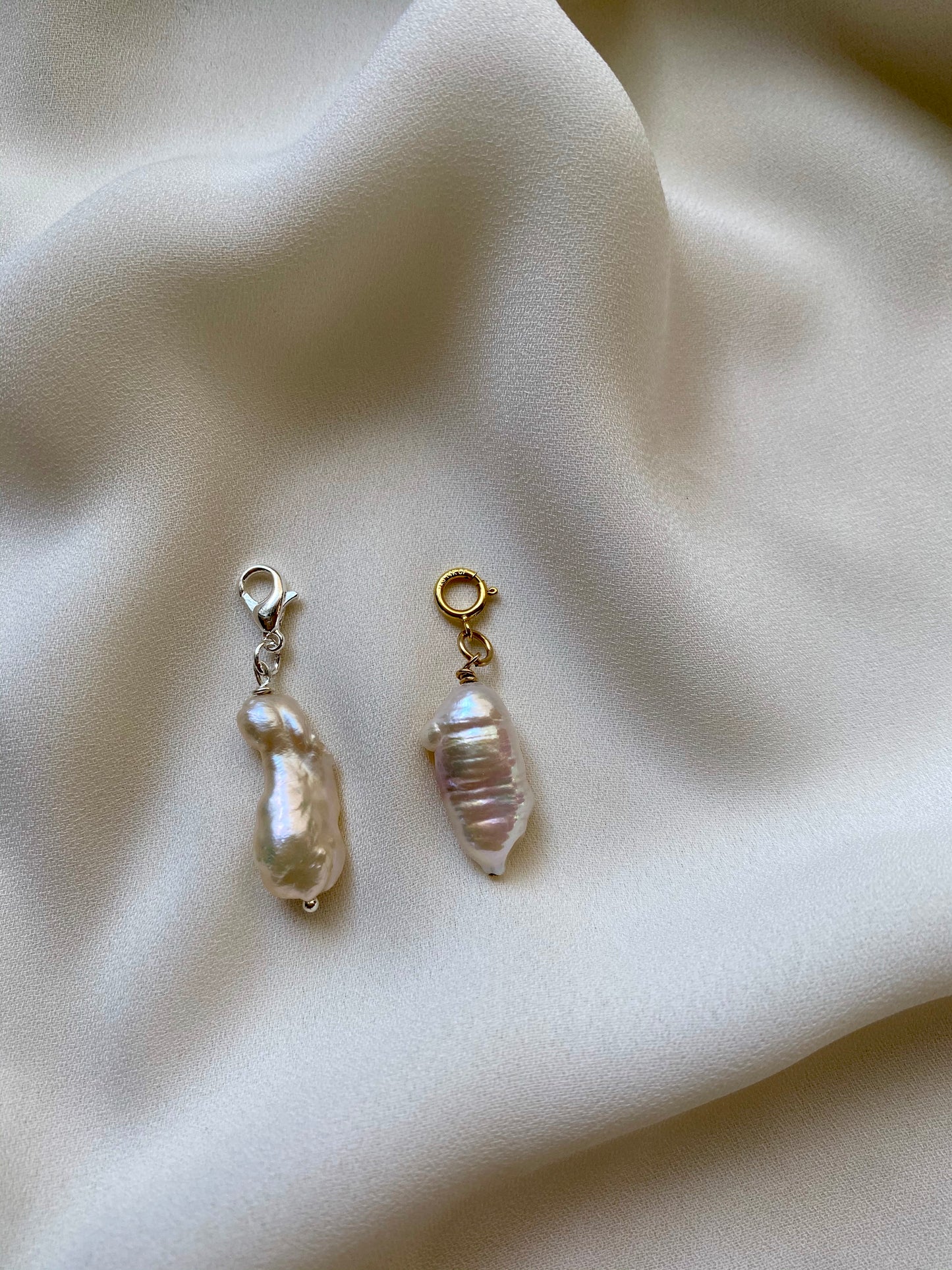 BOHO BAROK PEARL charm gold