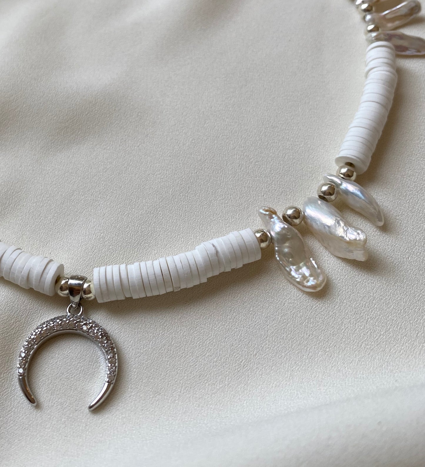 TAKE ME TO THE MOON necklace silver