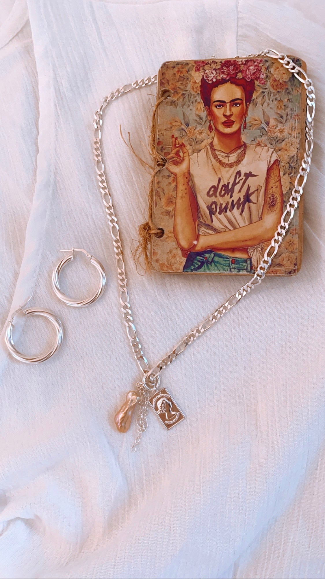 FRIDA necklace silver