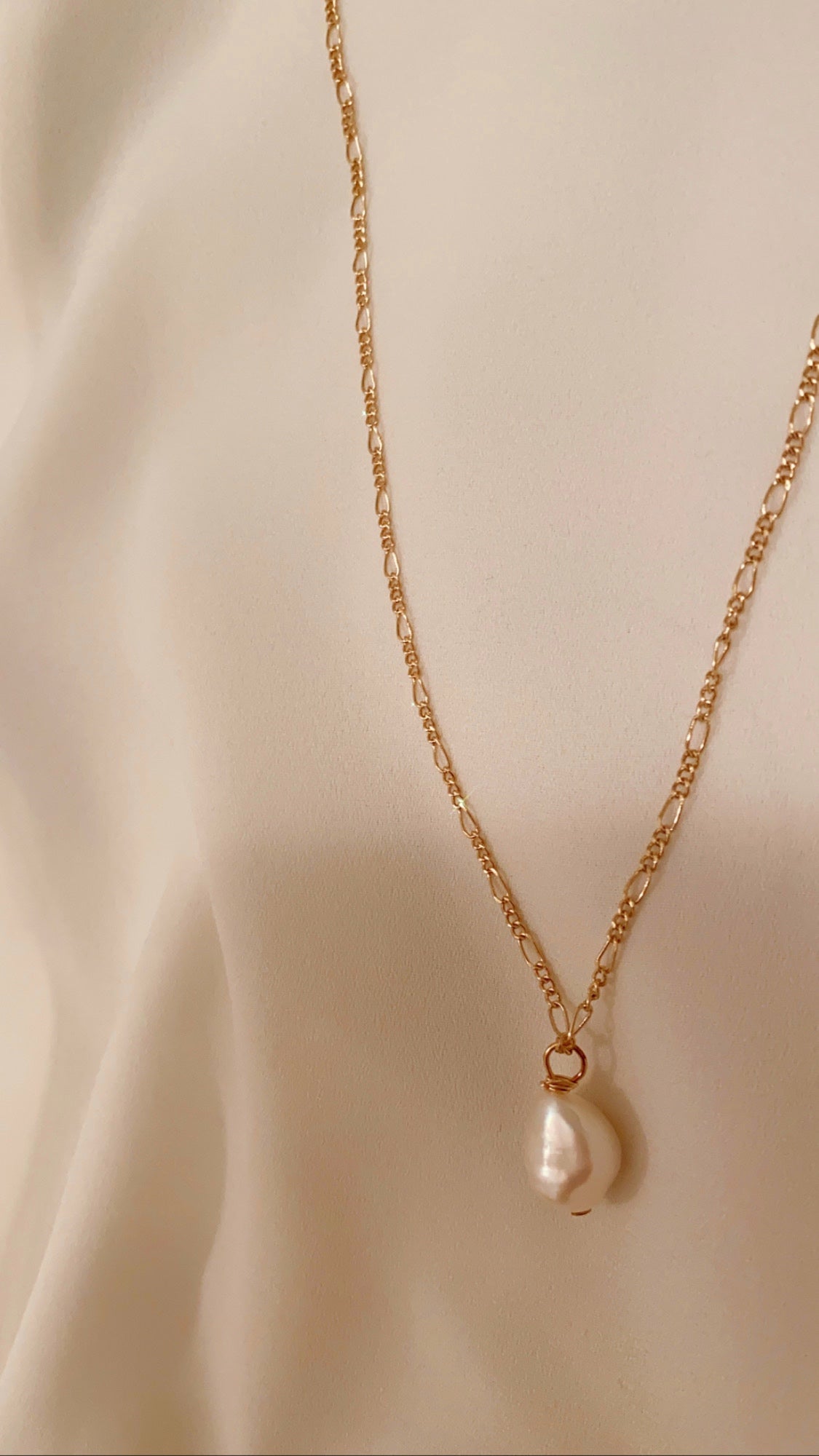 VALERIE necklace gold