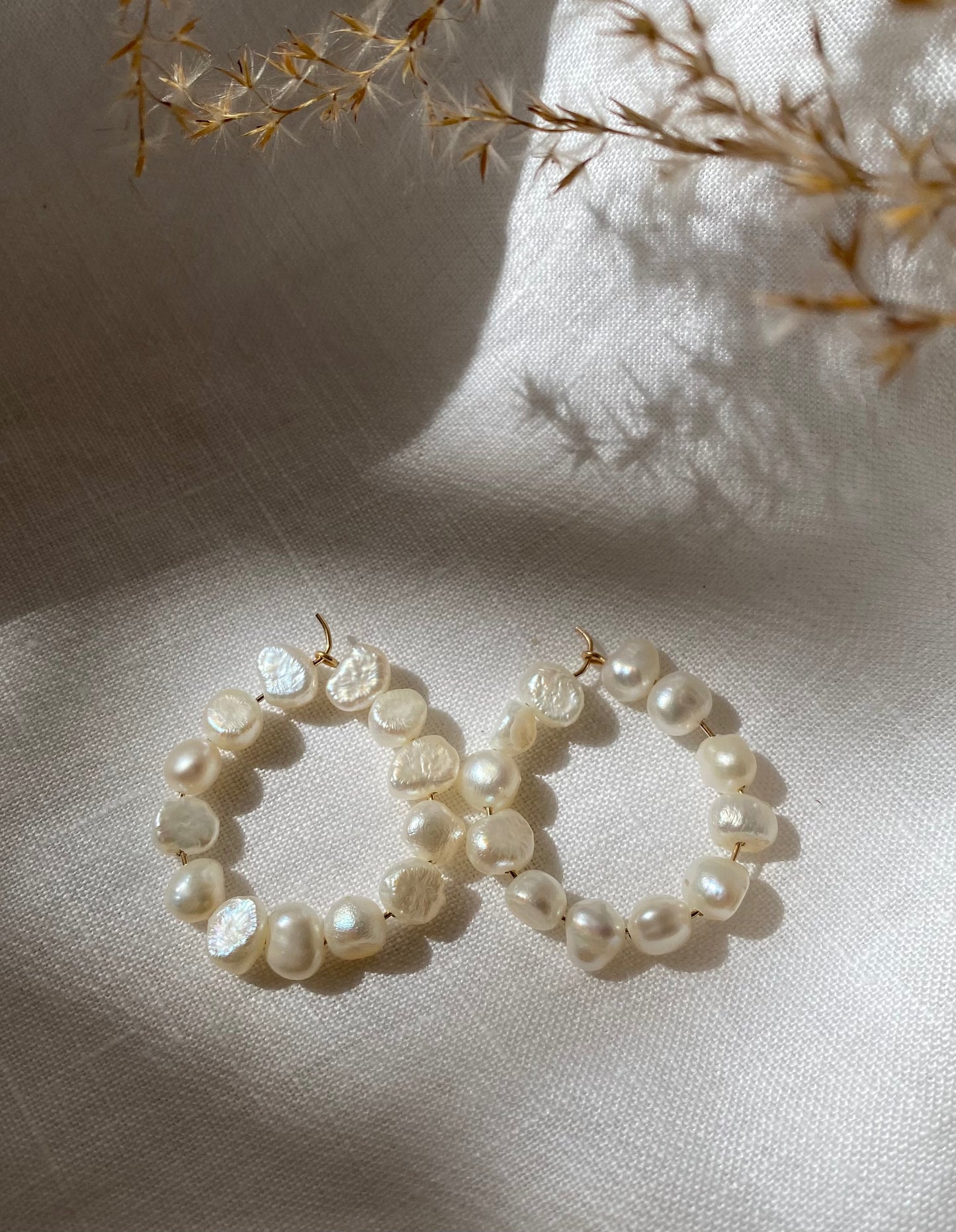 BELL M earrings goldfield