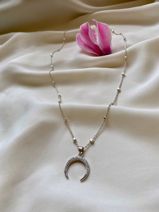 MOON SHINE necklace