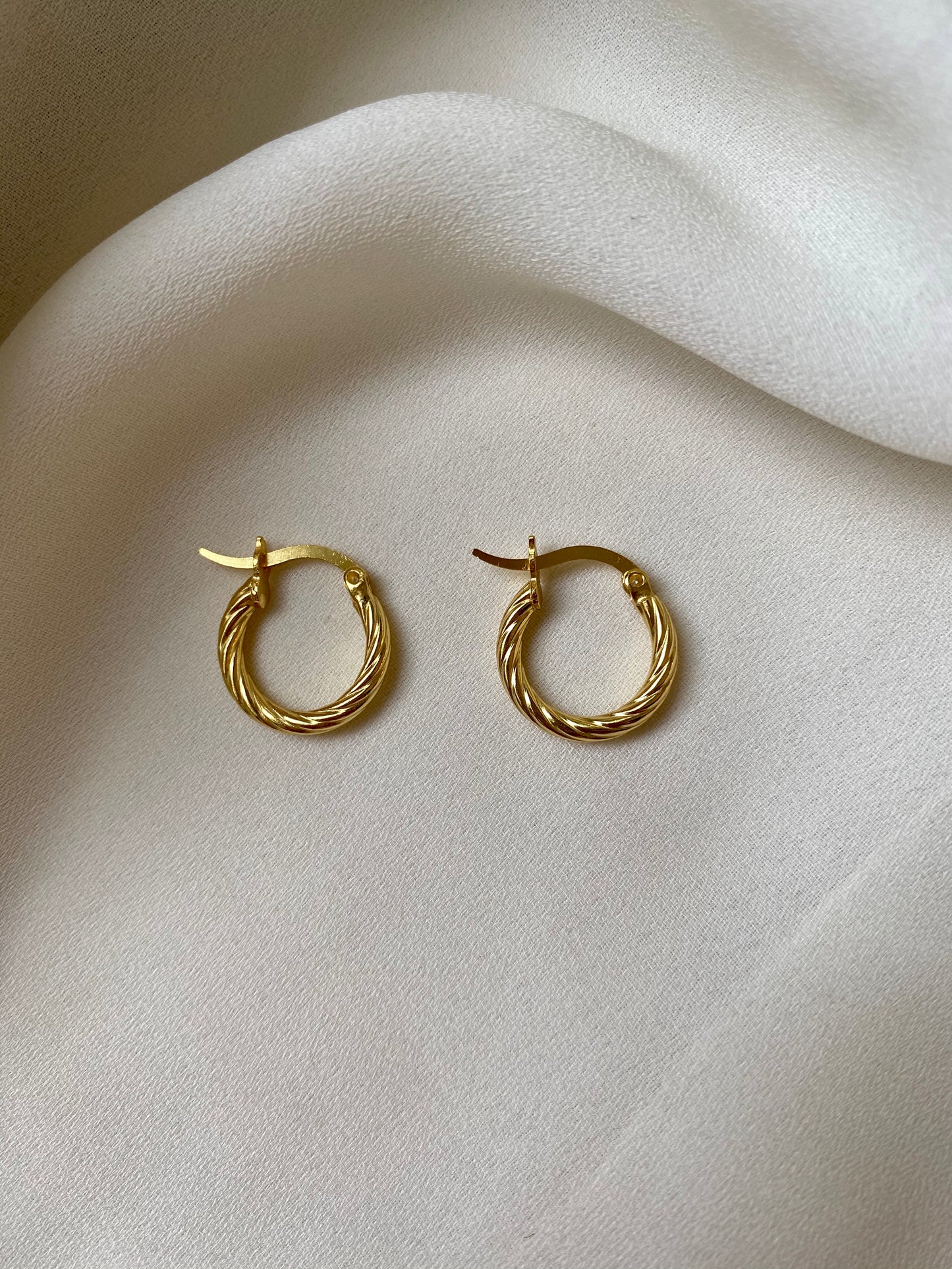 SOL earrings gold