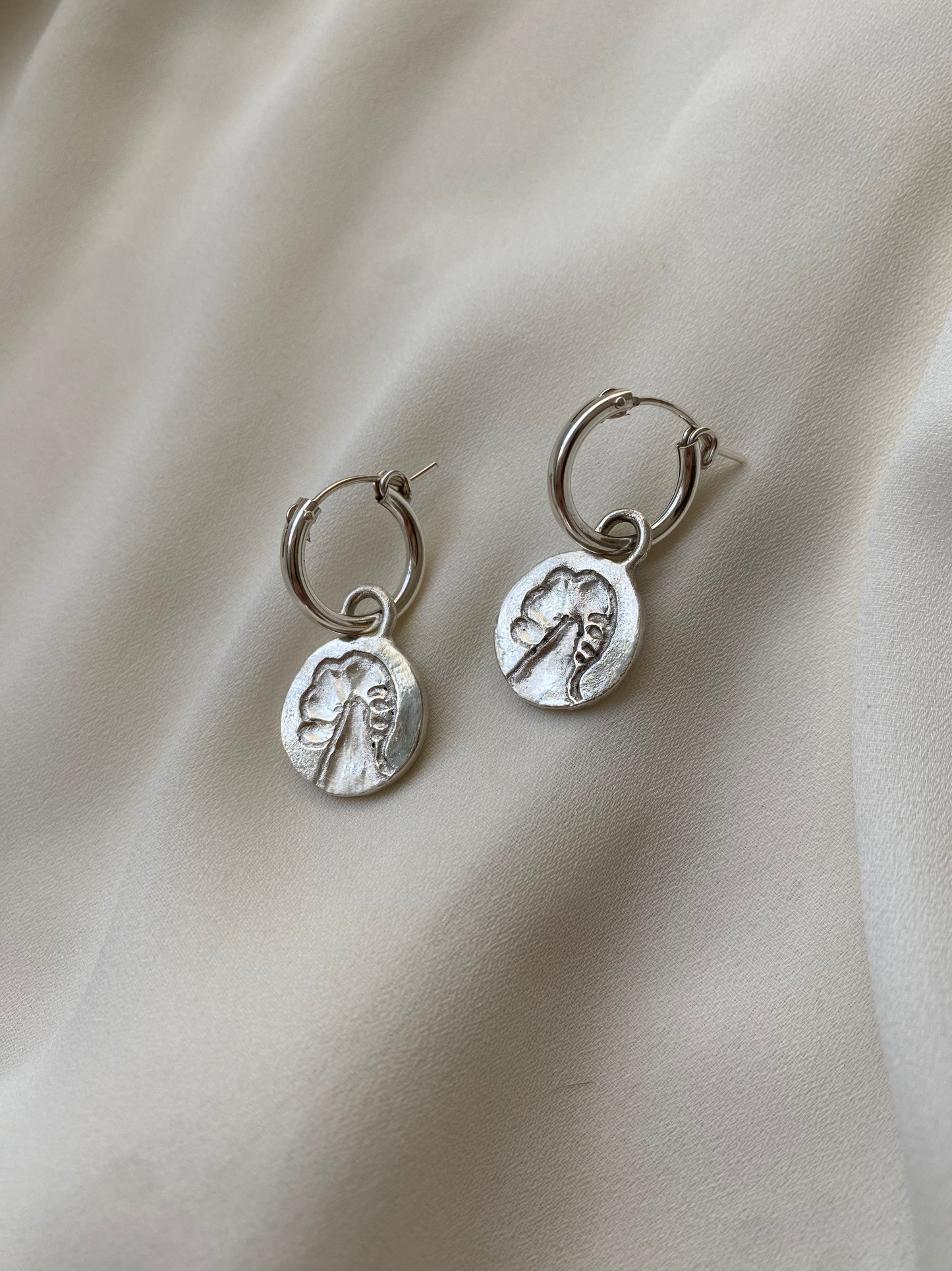 EMILY earrings 18k White gold